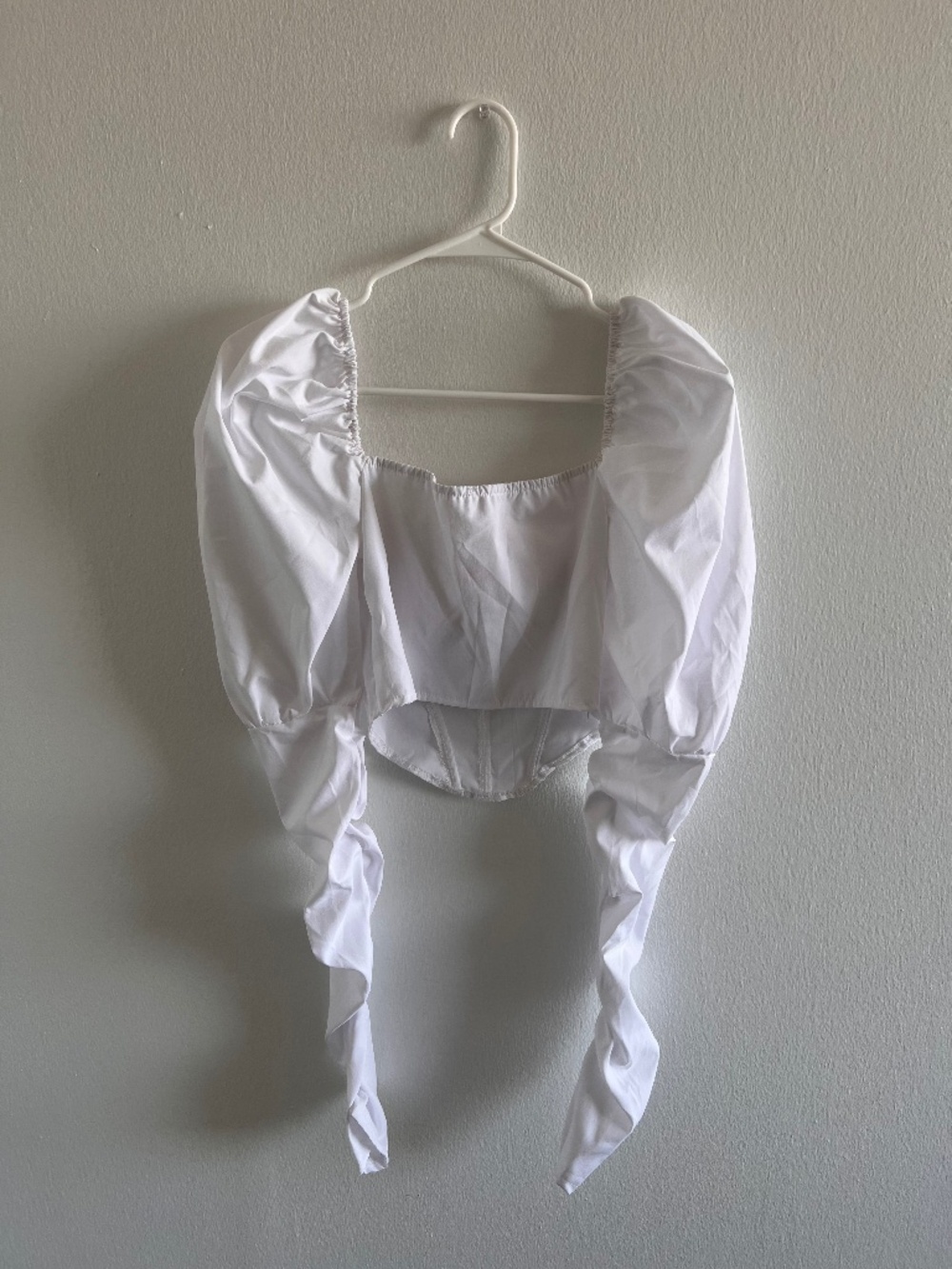 White Puff Sleeve Cropped Blouse